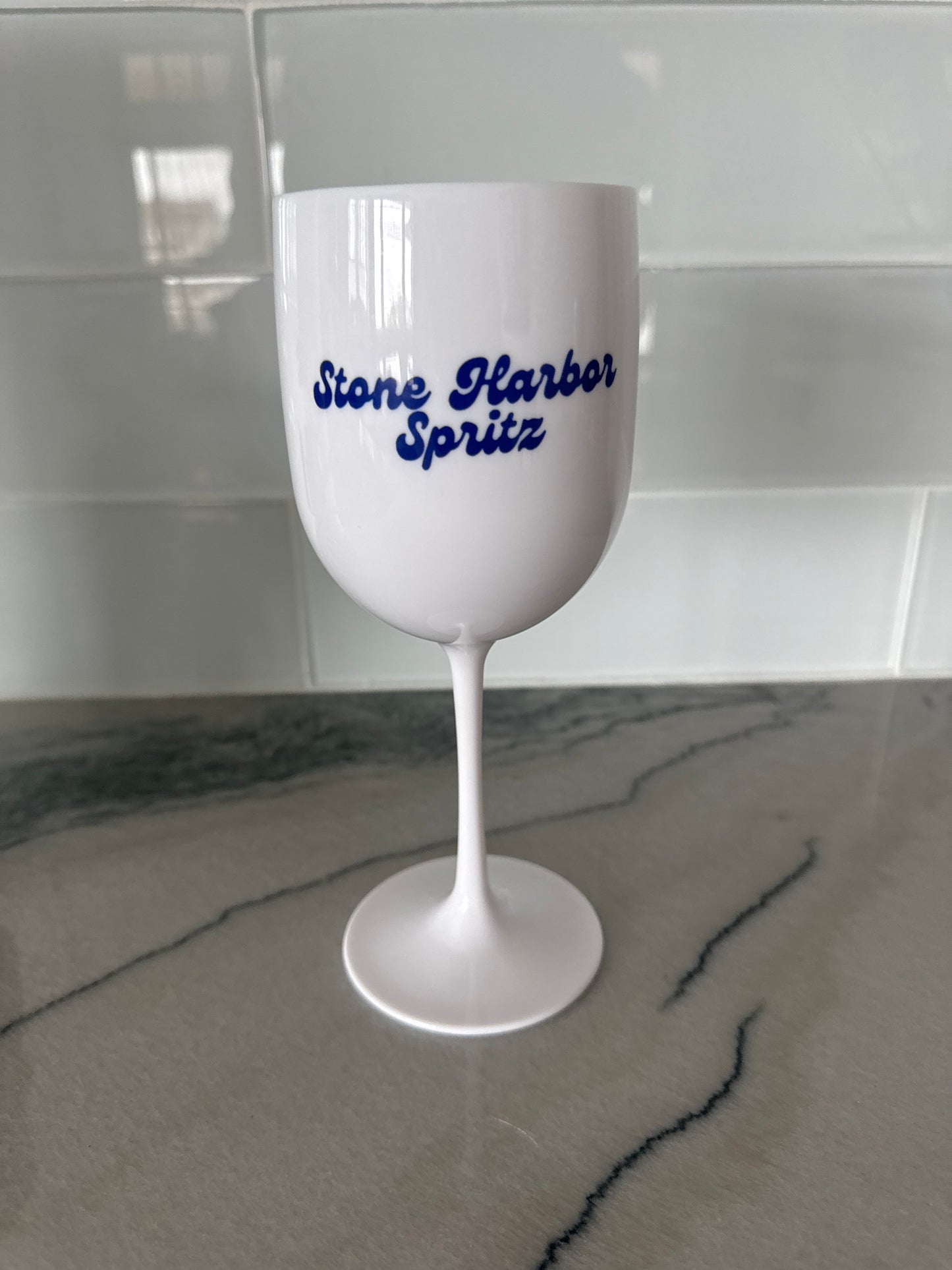 SH Plastic Wine Glass